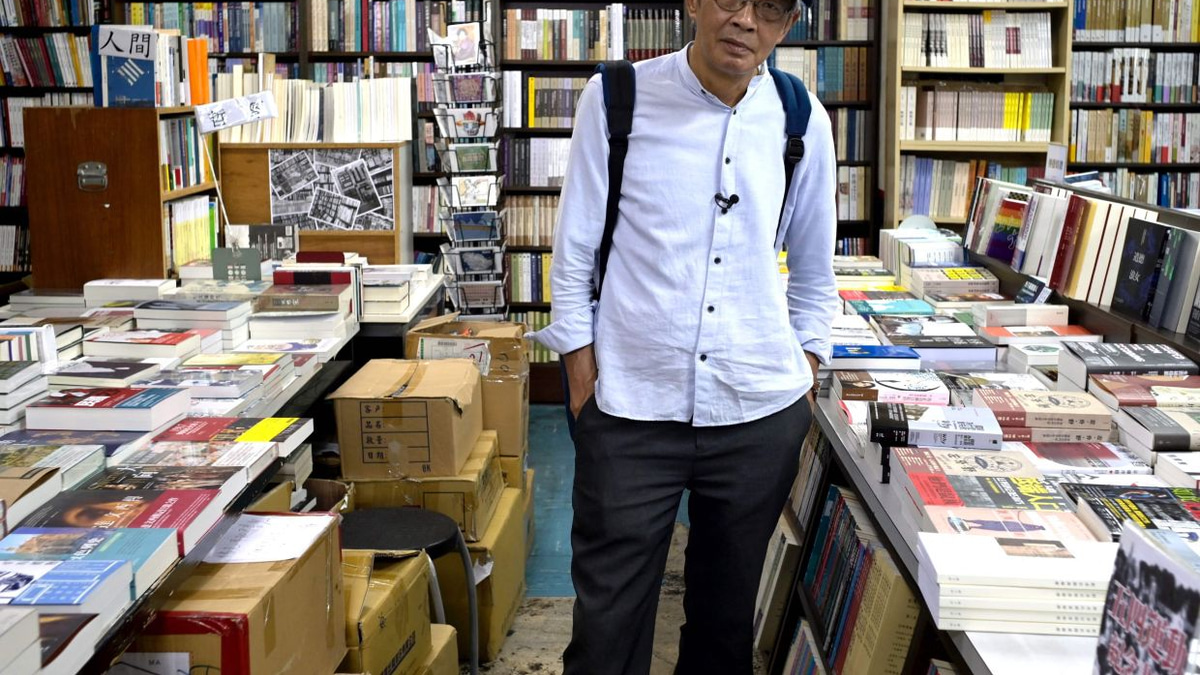 Hong Kong Bookseller Who Defied Beijing Dies in Taiwan at 70