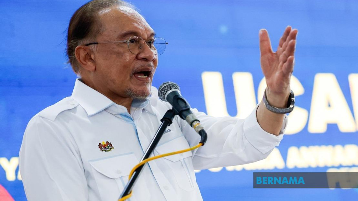 Focus on Ground Work, Not Polls, Anwar Tells PH as Negeri Sembilan Votes