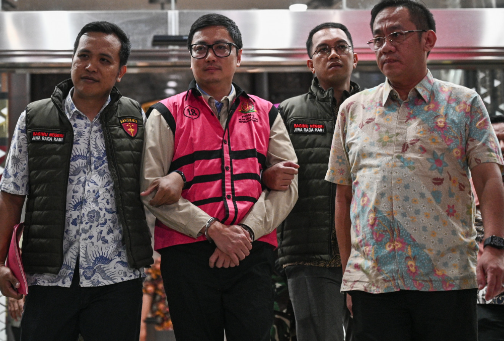 Indonesia expands corruption inquiry into free meals scheme with additional arrests
