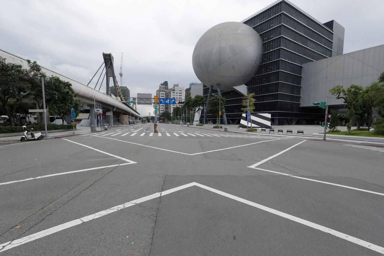 Taiwan Slows Mobile Internet to Text-Only Speed in Massive Civil Defence Drill