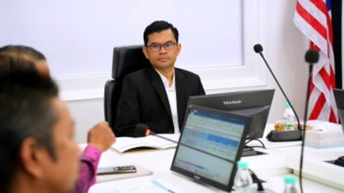 Malaysia Moves to Tighten Rules Against Foreign Business Exploitation