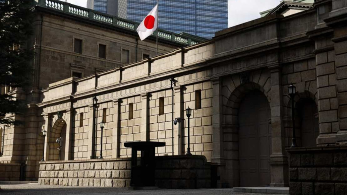 Japanese Yen Tumbles to 39-Year Low as Dollar Strength Persists Despite Official Warnings