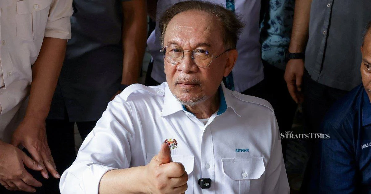 Anwar Ibrahim tops latest Merdeka Centre popularity survey while Zahid Hamidi trails