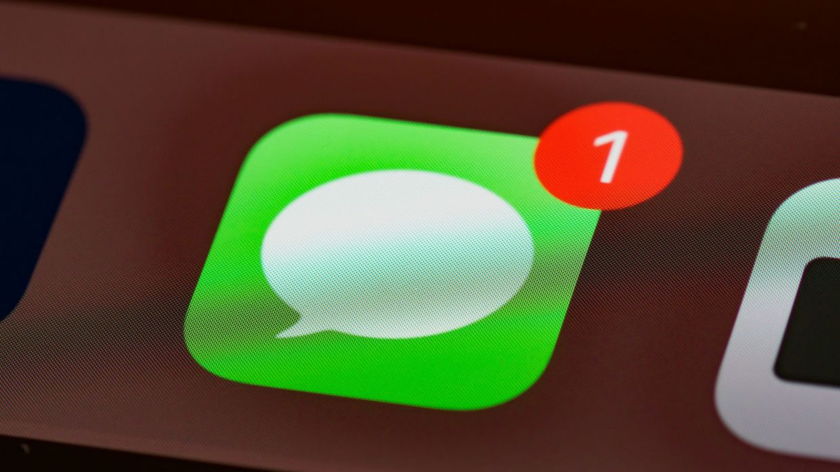 ChatGPT's New iMessage Control Feature Intensifies Apple Privacy Showdown