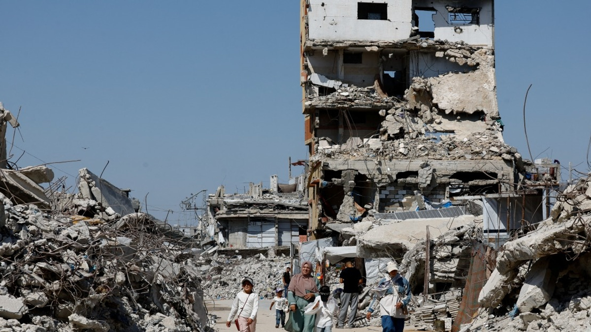 Gaza Death Toll Surpasses 73,400 As Ceasefire Violations Persist