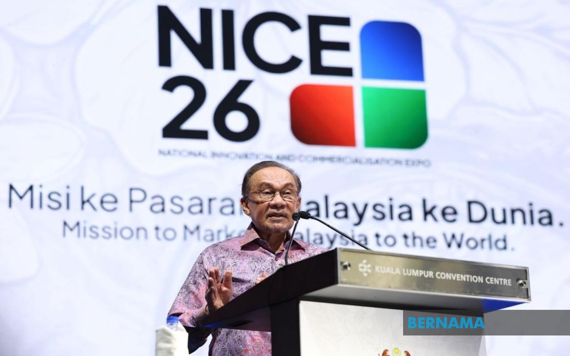PM Anwar Calls for End to Outdated Bureaucracy Blocking Innovation
