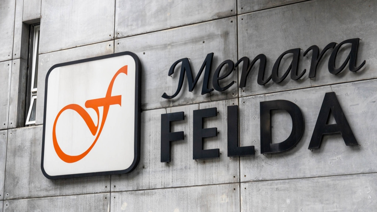 Anwar Reveals Felda Crippled by RM10 Billion in Losses, Cites Decades of Mismanagement and Political Meddling