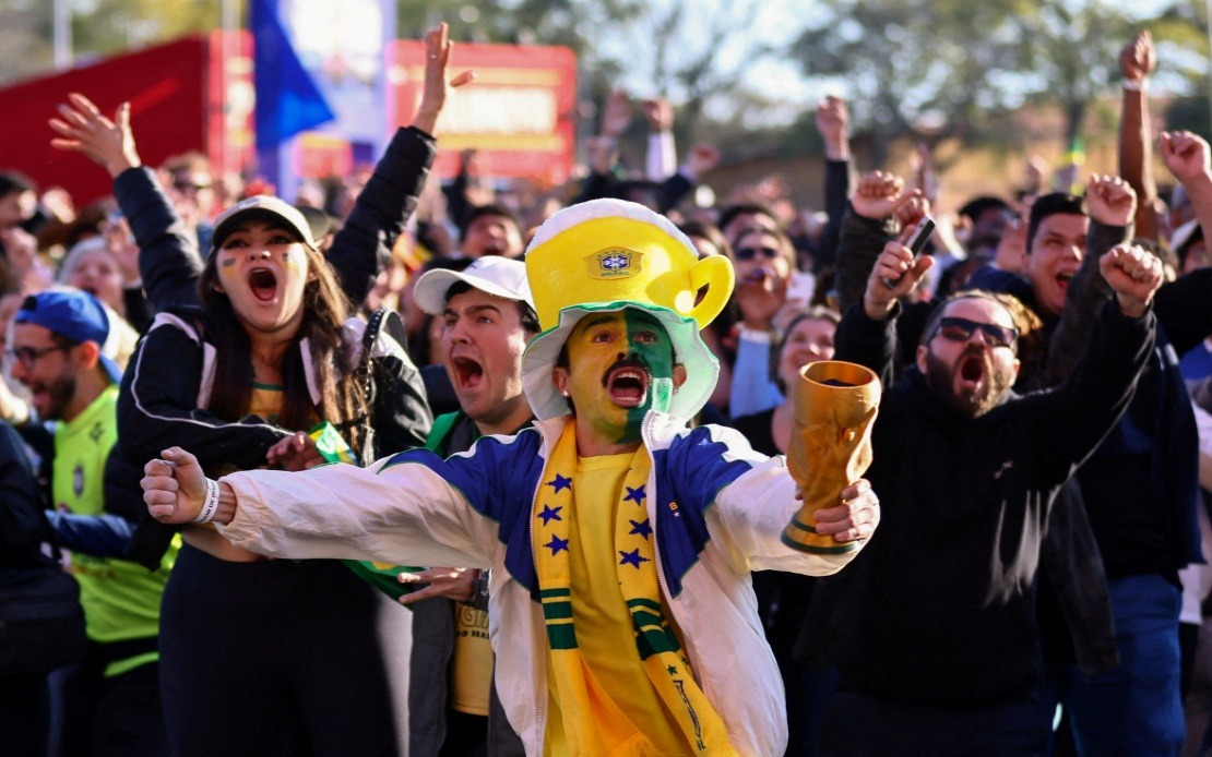 Brazil Edges Past Japan in Thrilling World Cup Encounter to Reach Round of 16