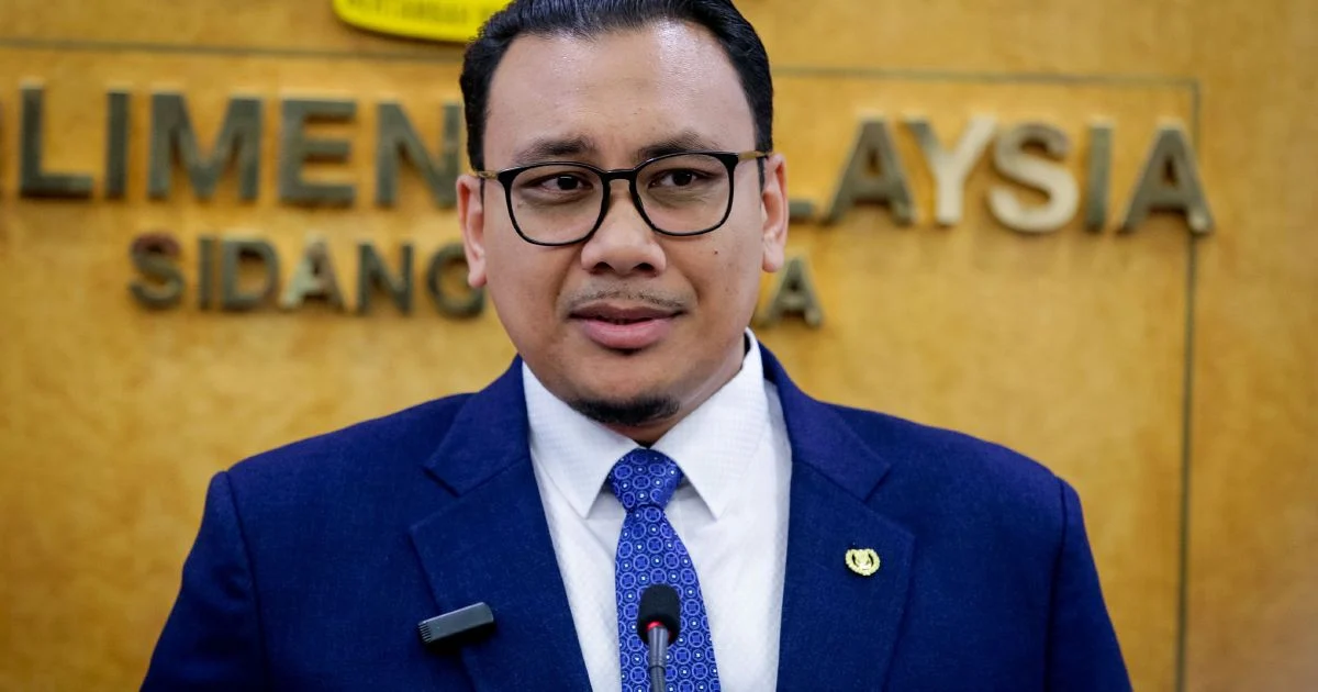 PAS Youth Leader Takes Legal Action Over Facebook Post Insulting His Father