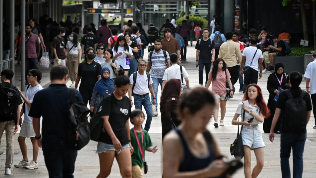 Singapore to Distribute S$400–S$600 Cash Payments to 2.4 Million Adults from September