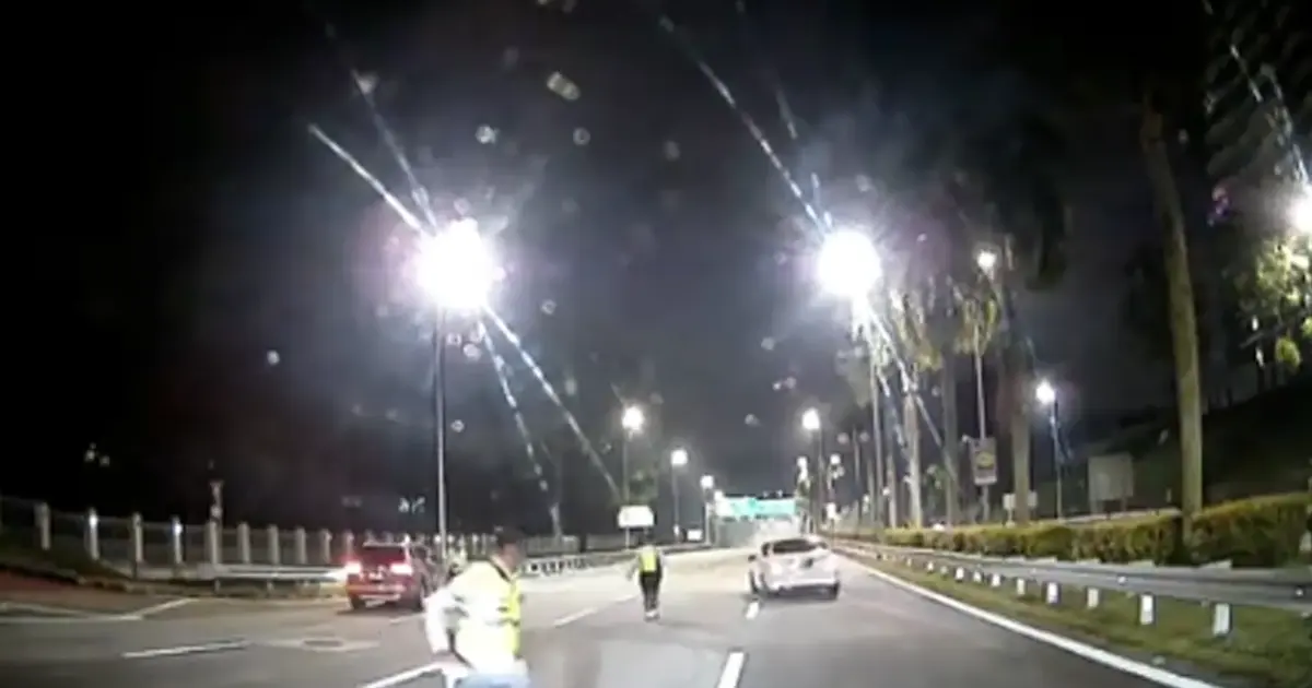 20-Year-Old Detained After Forcing Through Police Roadblock in Mercedes