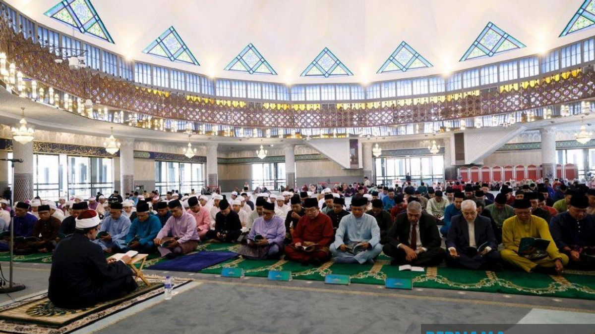500 Gather for Tahlil Ceremony Ahead of Warriors' Day Observance