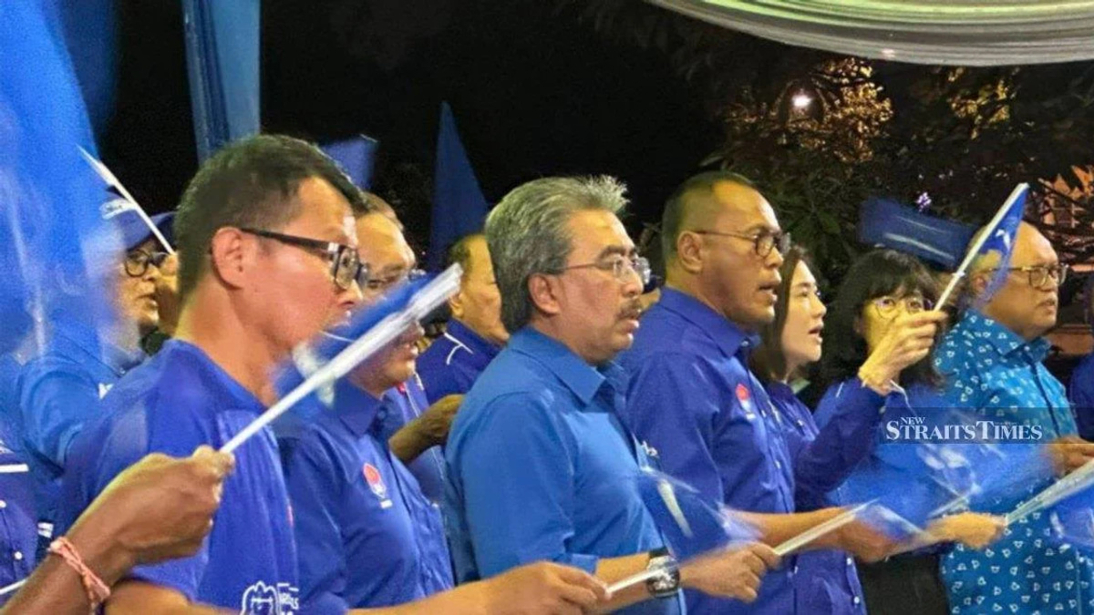 Johari Ghani Confident BN Can Defend Kota Iskandar and Retake Lost Johor Seats