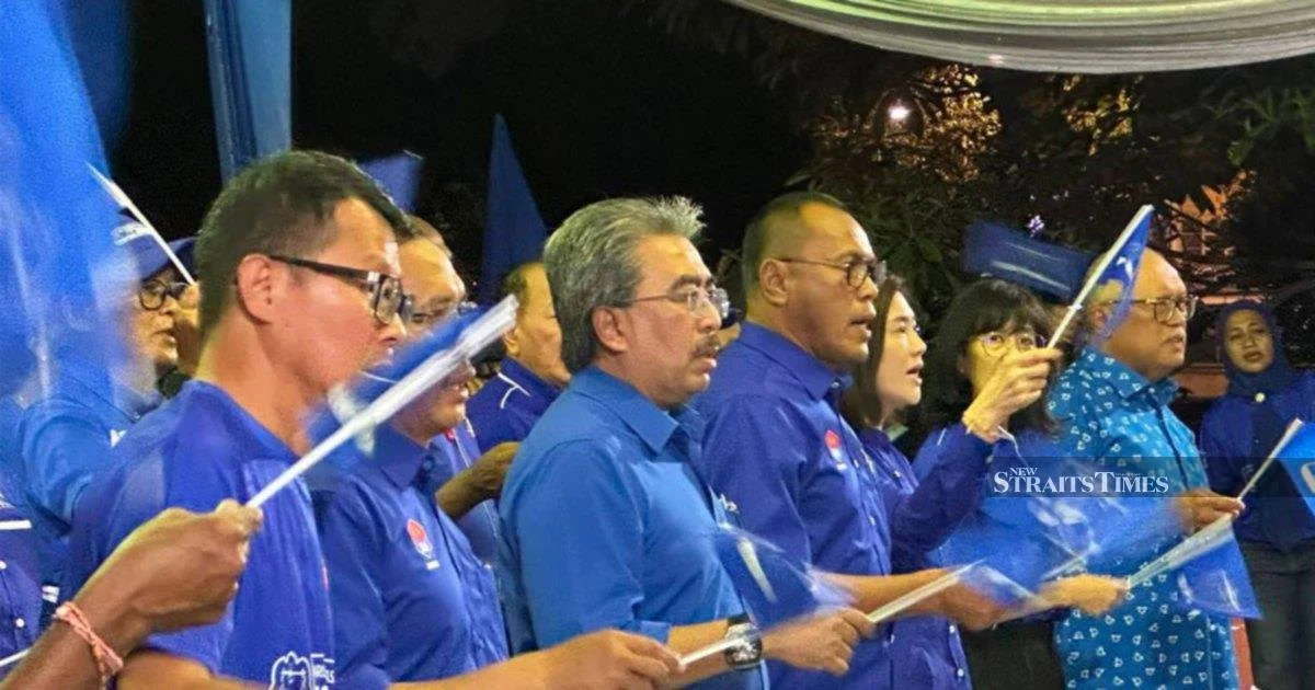 Johari Ghani Confident BN Can Defend Kota Iskandar and Retake Lost Johor Seats