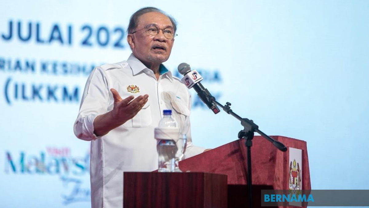PM Anwar Calls on Youth to Honour Independence Legacy as Malaysia Launches 2026 National Month Drive