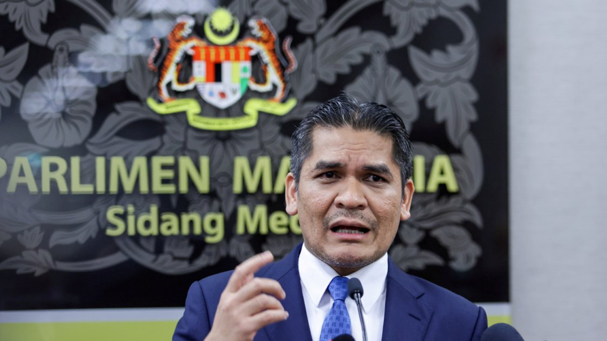 Bersatu MPs Will Remain for Tabung Haji RCI Sitting, Radzi Jidin Confirms