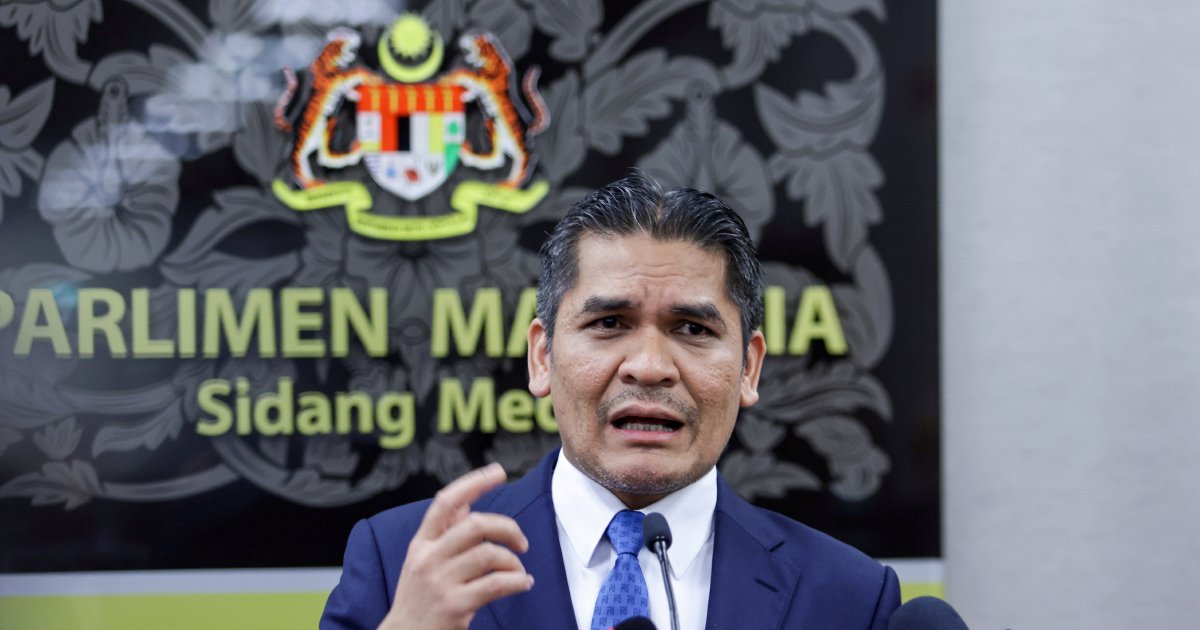 Bersatu MPs Will Remain for Tabung Haji RCI Sitting, Radzi Jidin Confirms