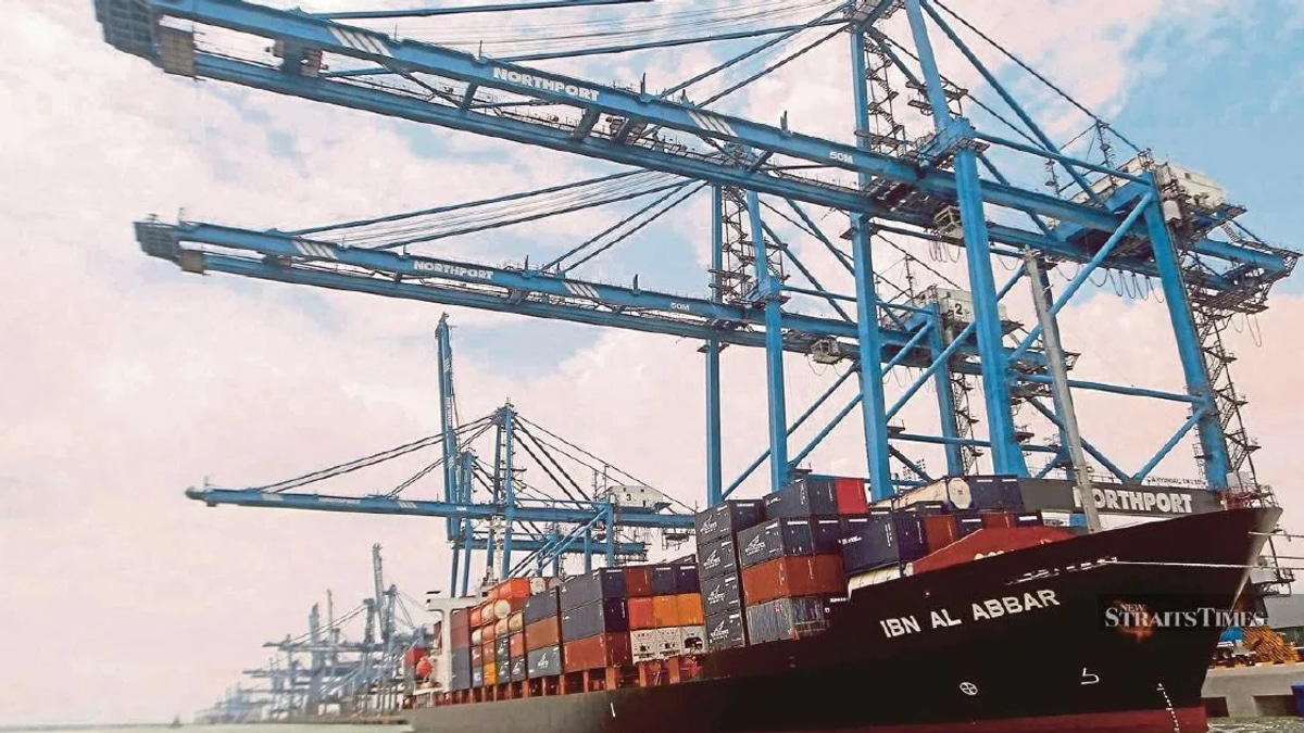 Port Klang 3 could break ground this year once land disputes resolved, Loke indicates