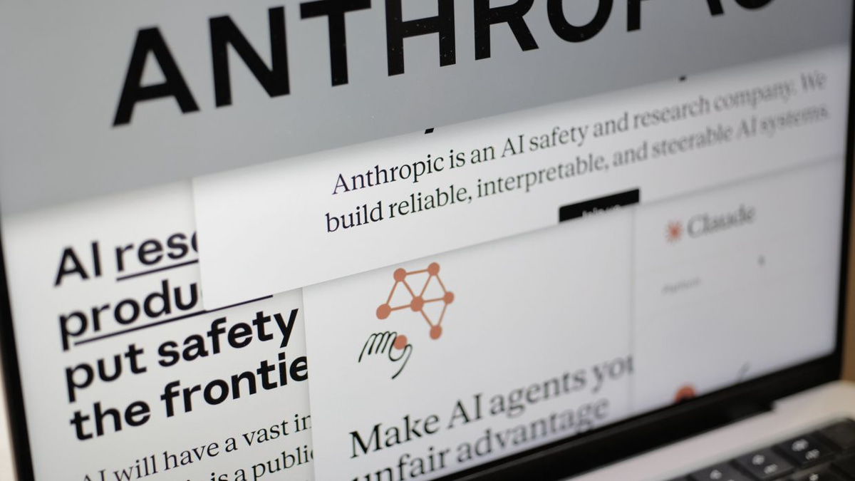 US AI Export Controls Spark Legal Battle as Startup Loses Access to Anthropic's Advanced Models