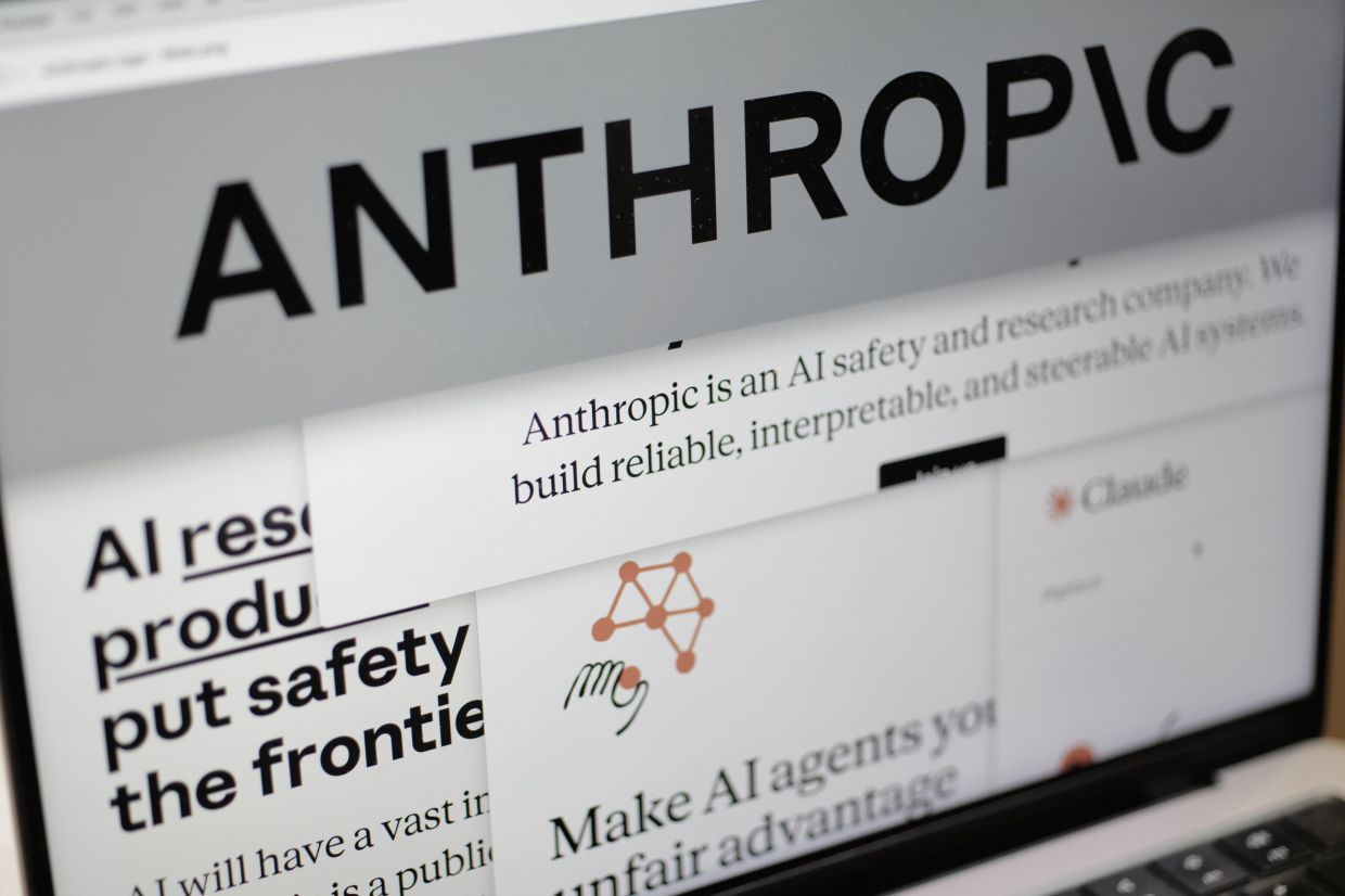 US AI Export Controls Spark Legal Battle as Startup Loses Access to Anthropic's Advanced Models