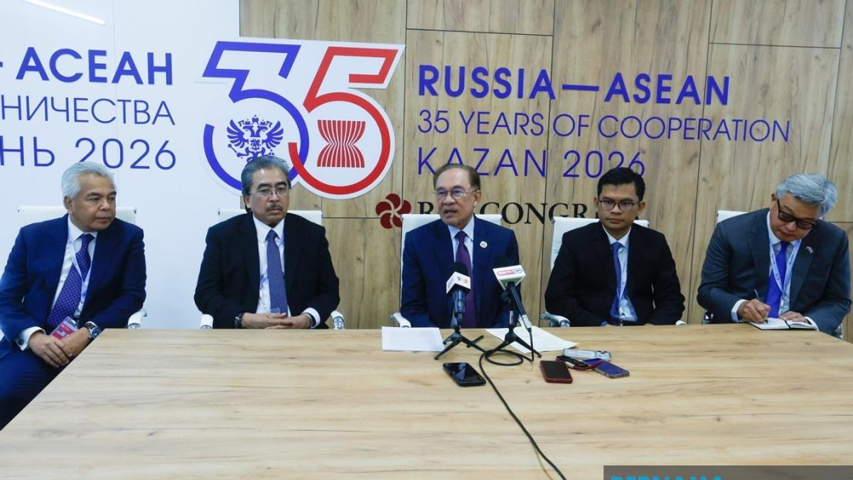 Malaysia Should Fast-track Visa-free Travel and Direct Flights with Russia, Says Anwar