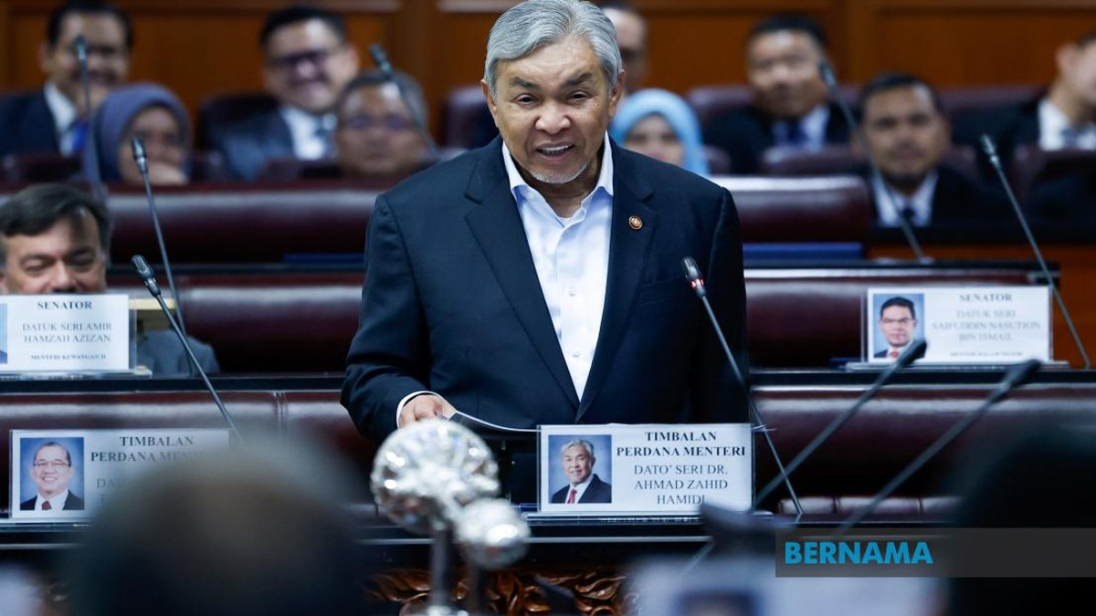 Government Expediting Land Reforms for FELDA Settlers Amid Housing Demands