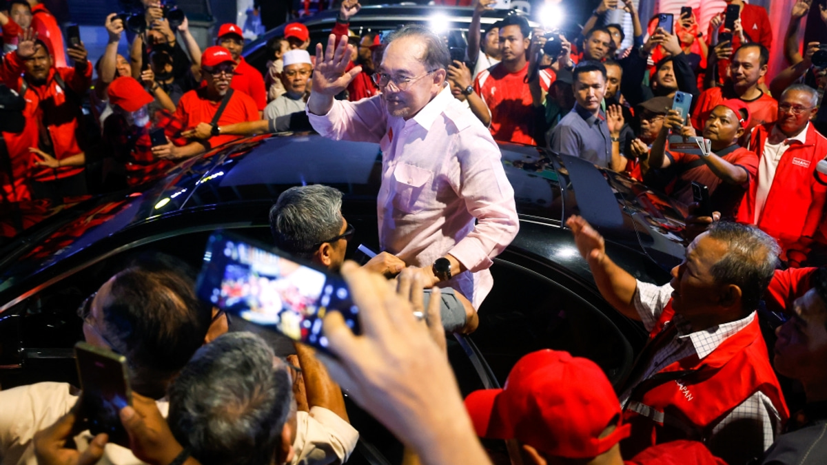 Malaysia's Unity Government Stable and Delivering, Anwar Declares