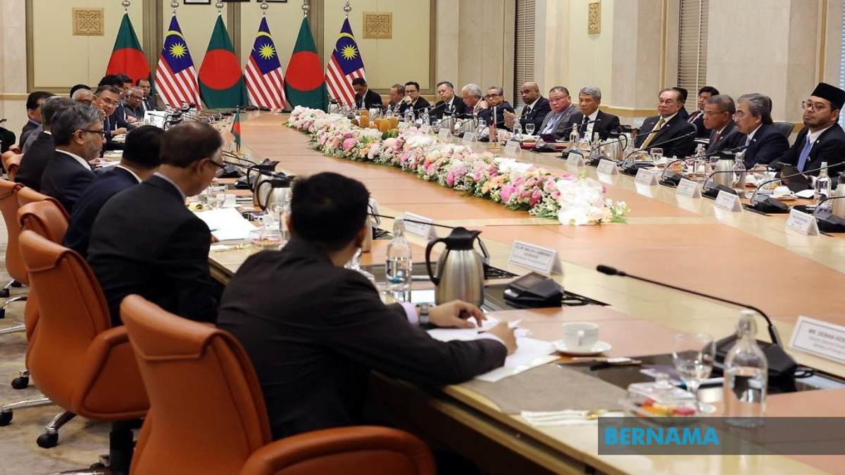 Malaysia and Bangladesh to Deepen Ties in AI, Energy and Semiconductors, says PM Anwar