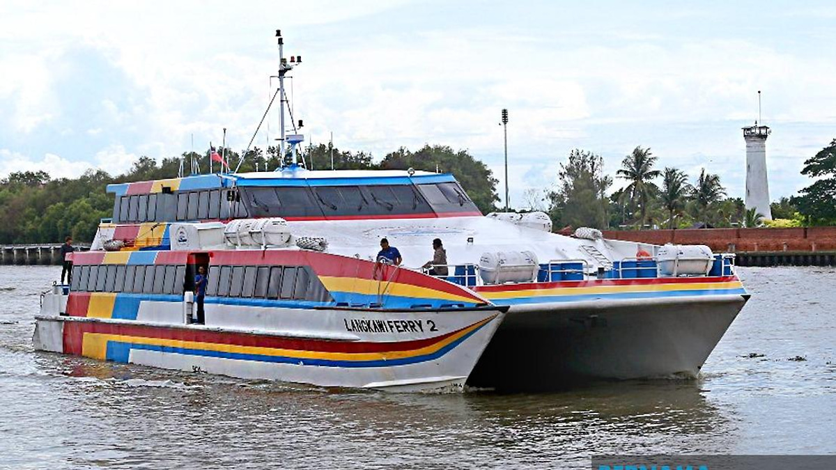 Langkawi Ferry Operators Urge Federal Action on Critical Dredging Works in Kedah and Perlis Waters