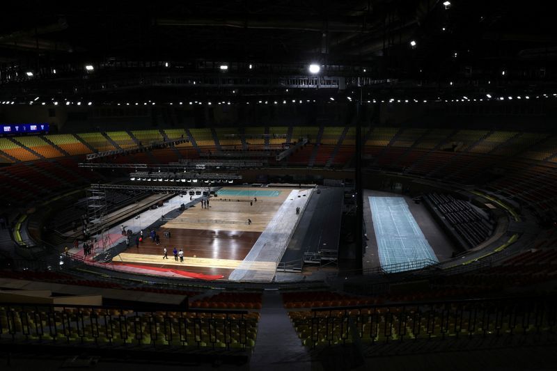 Delhi Deploys 'Monkey Whisperers' Ahead of Badminton World Championships