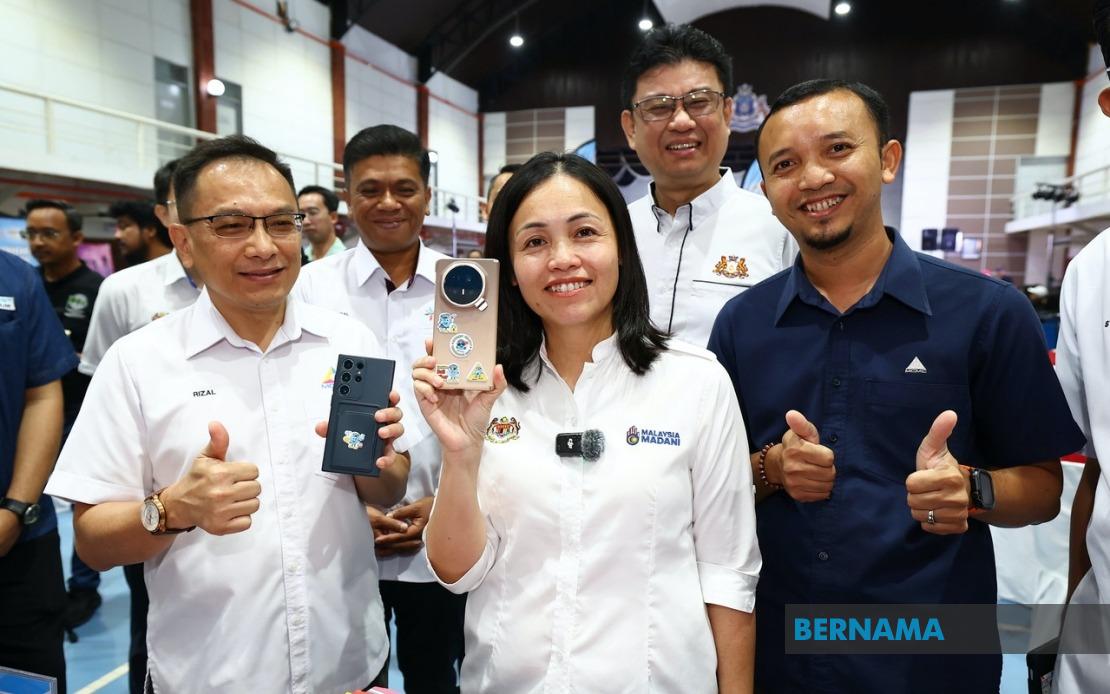 Malaysia Removes Nearly 100,000 Scam Posts in First Half of 2024
