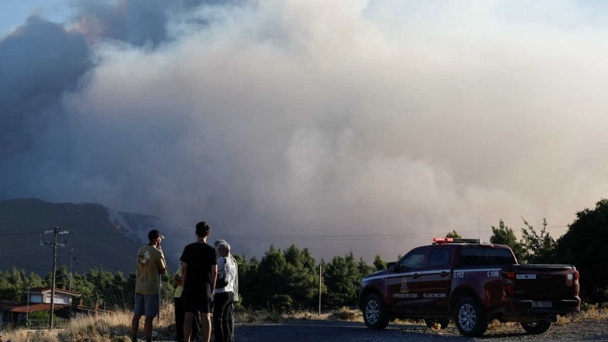 Greece Mobilizes Massive Firefighting Operation as Wildfires Threaten Athens Region