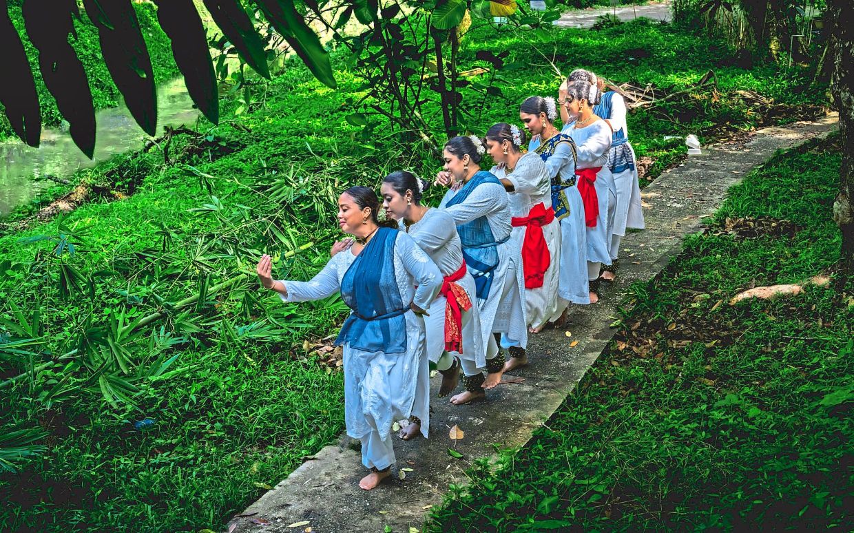 Kalpana Dance Theatre marks 30 years with climate-conscious bharatanatyam production