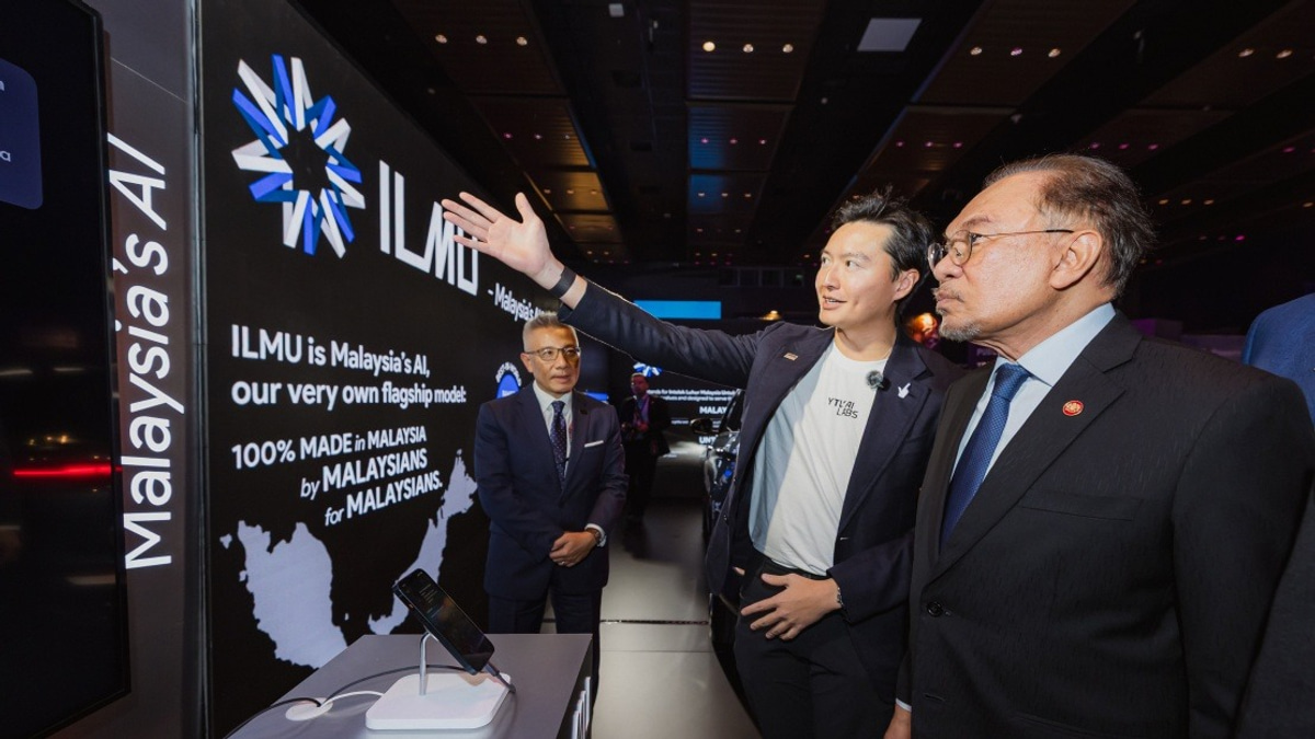 100,000 Young Malaysians Get Three Months' Free Access to ILMUchat Pro AI Assistant