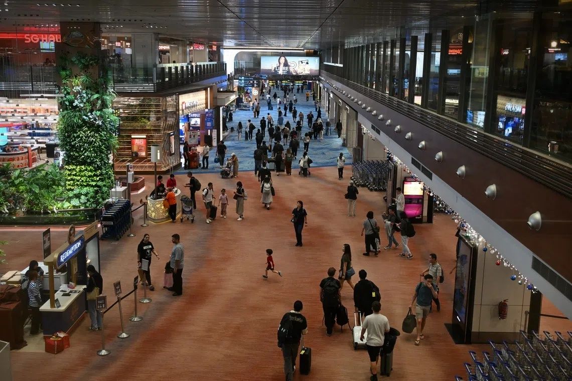 Two foreigners arrested for stealing high-end perfumes at Singapore's Changi Airport