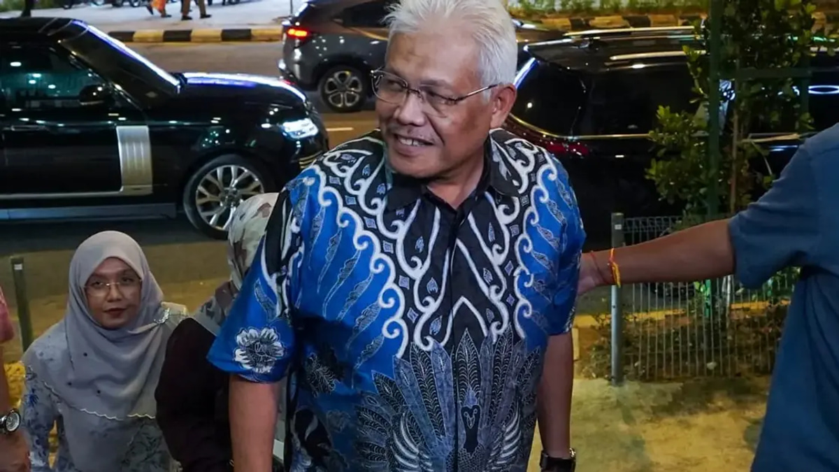 Senior Opposition Figure Hamzah Spotted at PAS Headquarters as Coalition Politics Intensifies