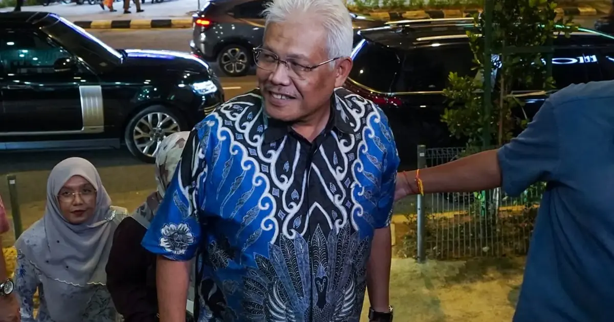 Senior Opposition Figure Hamzah Spotted at PAS Headquarters as Coalition Politics Intensifies