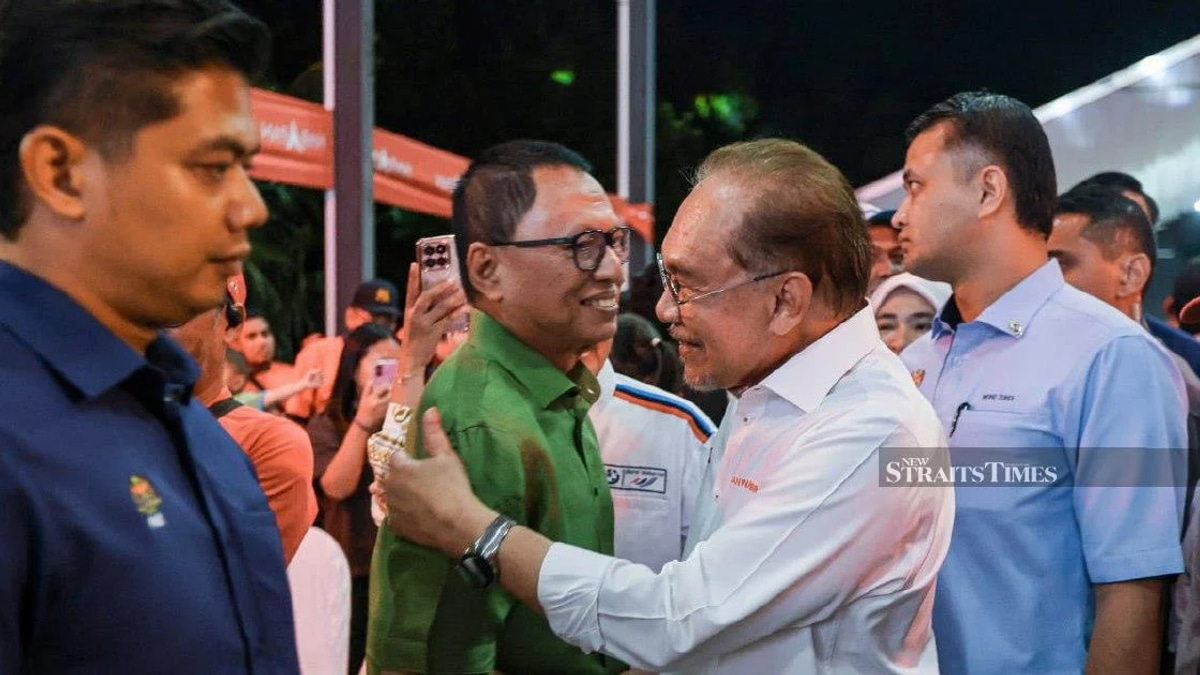 Rafizi Takes Jab at Puad Over His Political Pivot to PKR, Citing Anwar Embrace