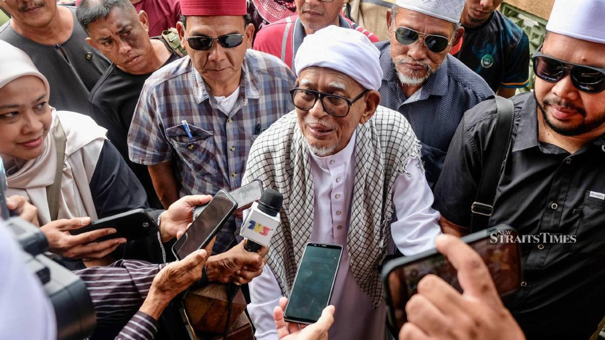 Hadi Questions PM's Absence from TH Inquiry Parliamentary Session