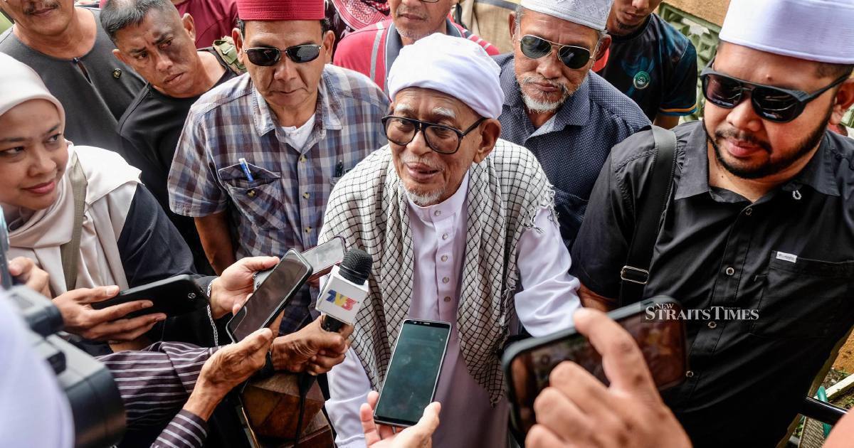 Hadi Questions PM's Absence from TH Inquiry Parliamentary Session