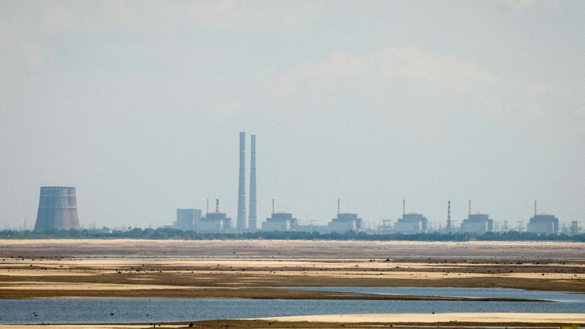 IAEA Warns of Precarious Nuclear Safety at Zaporizhzhia as Power Cuts Persist