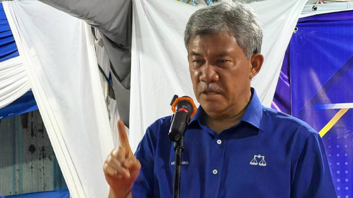 Mohamad Hasan Cautions Negri Sembilan Voters Against 'Royal Institution' Campaign Narratives