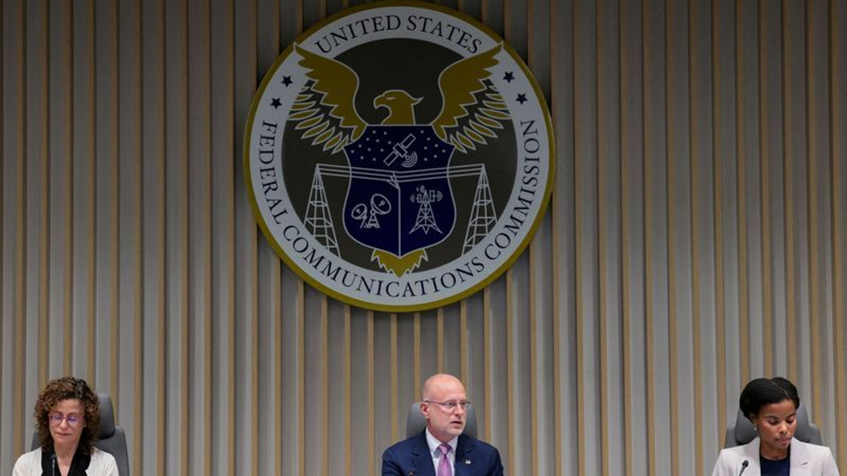 US Tightens Rules on Chinese Tech Components, Closing Loopholes in Equipment Sales