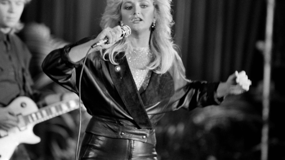 Bonnie Tyler, 'Total Eclipse of the Heart' Icon, Dies at 75
