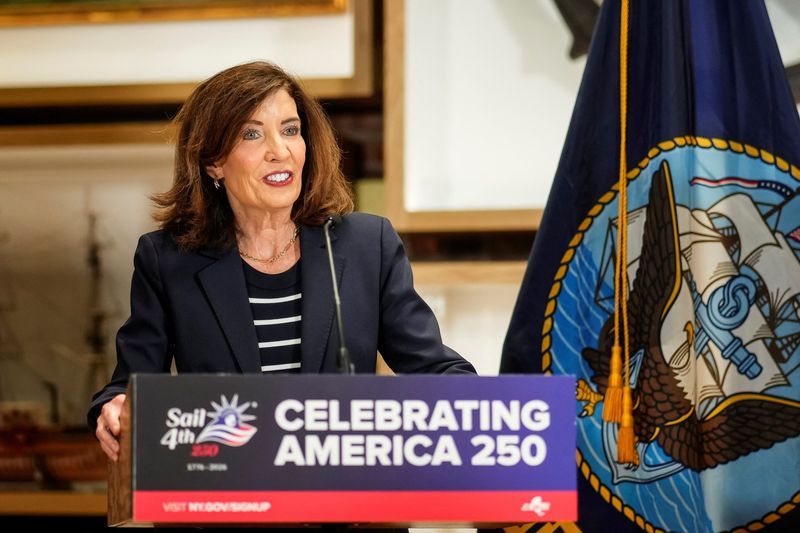 New York Becomes First US State to Freeze Large Data Center Construction