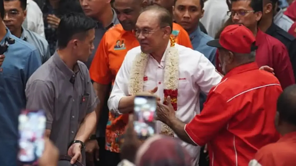 Anwar Takes Direct Helm on Indian Community Concerns