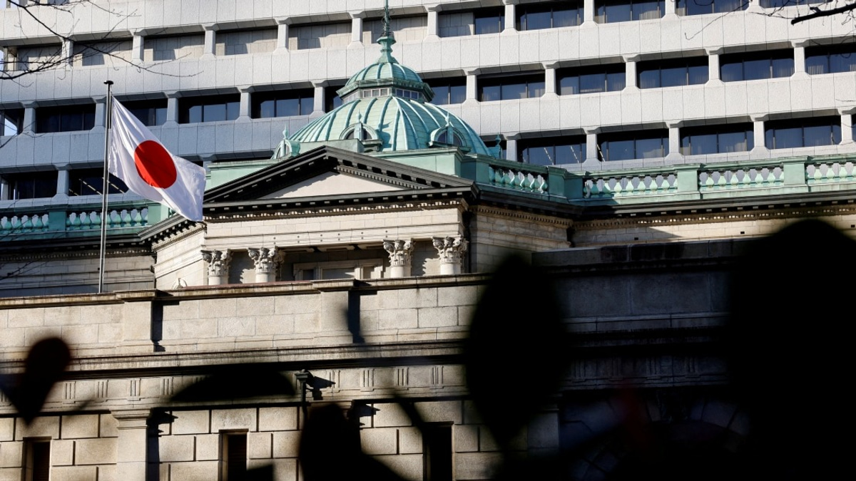 Japan's New Flag Desecration Law Sparks Global Debate on Patriotism Versus Free Speech