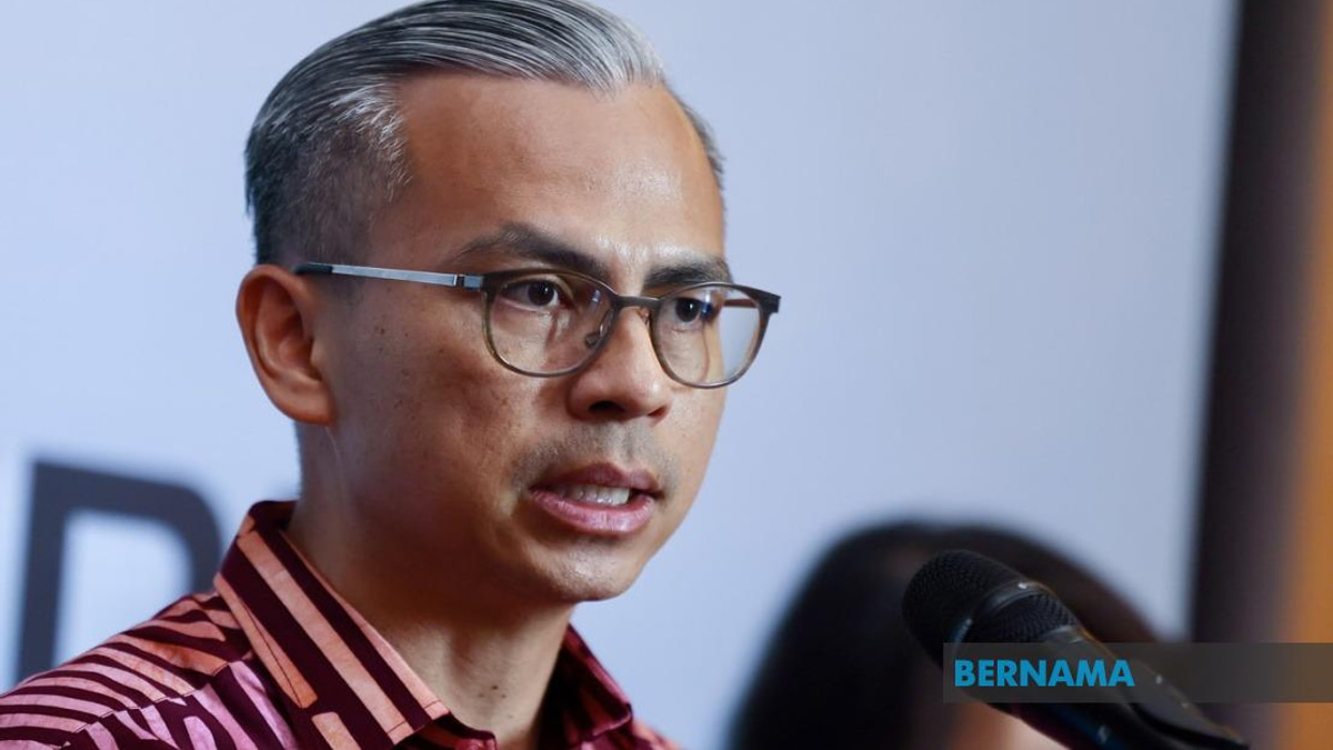 Bank Customers Told to Report Lingering RM1 ATM Fees to Central Bank