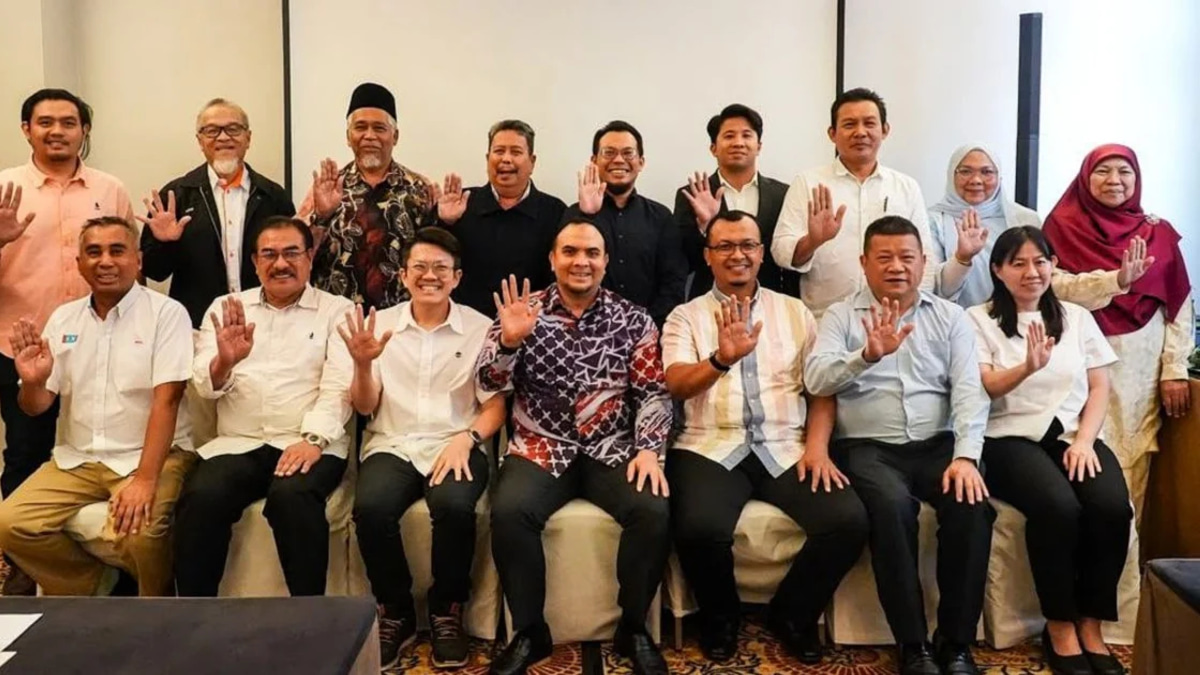 Anwar's Political Secretary Ahmad Farhan Fauzi Appointed Pahang PH Chief