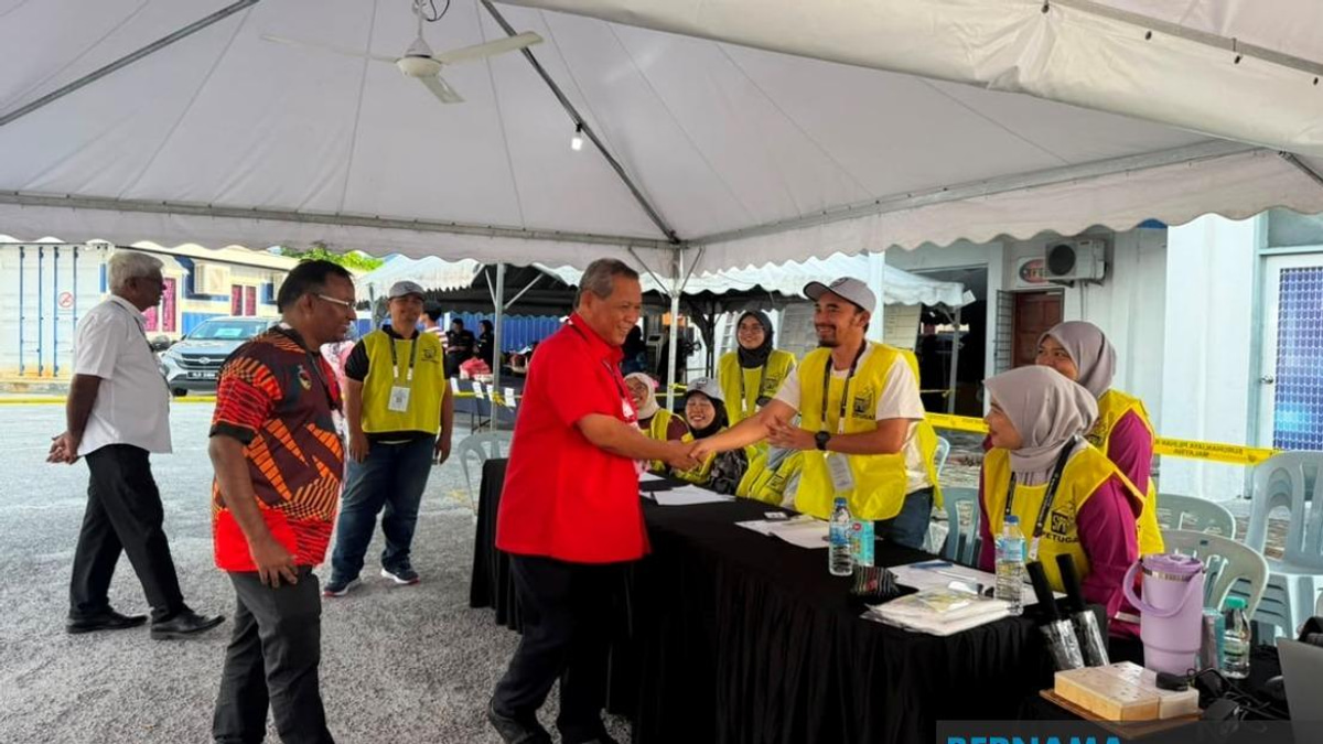 Negeri Sembilan Candidates Monitor Smooth Early Voting Process Across State